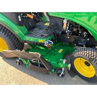 Tracteur JOHN DEERE 1026 R